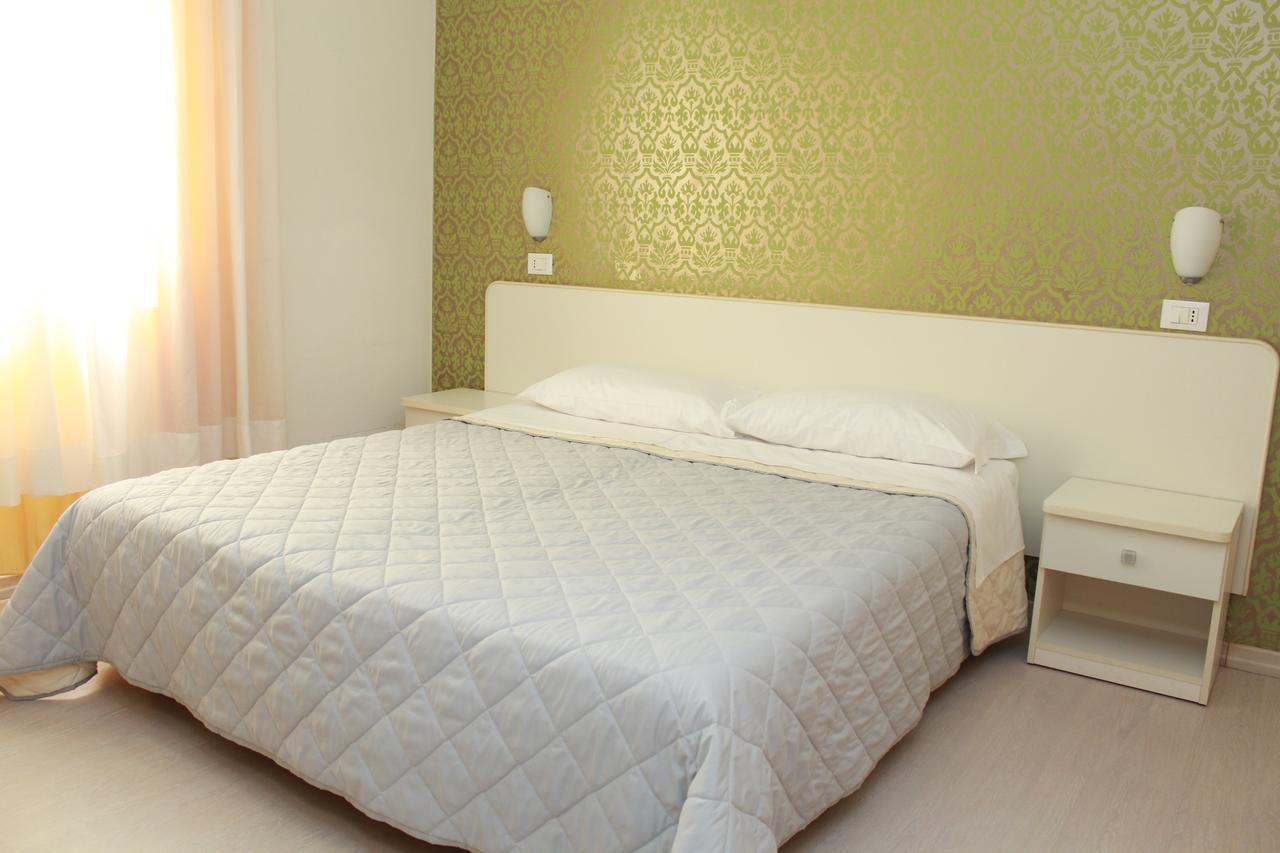 Hotel Stella Polare Rimini Ngoại thất bức ảnh